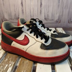 Nike sz 7 7Y boy youth kids shoes sneakers red bla